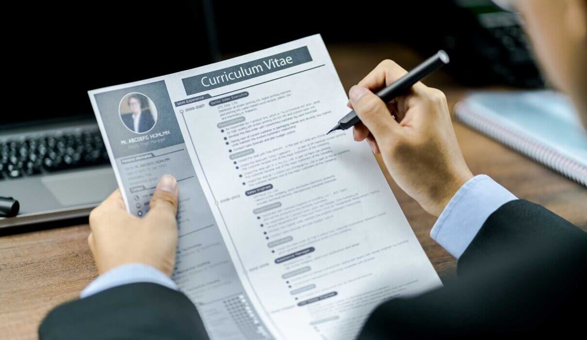 The Evolution of CV Writing Trends in Dubai Over the Past Decade